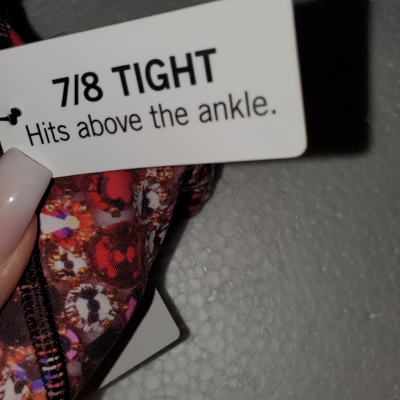 2/$25 Victoria secrets leggings New with tags - Picture 3 of 6